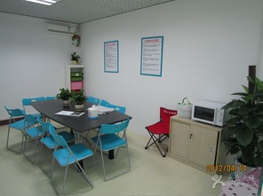 汇爱家庭服务 打造温馨家园的专业守护者