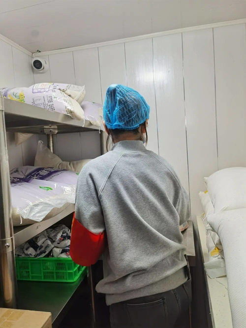 食品安全，重在落实——西安高新区子悦优家尚品幼儿园厨房卫生安全大排查纪实